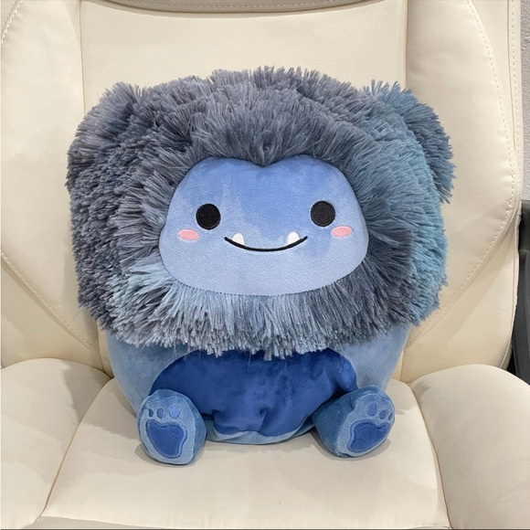 NEW‎ Squishmallow Blue Dani the Big Foot 11” - Picture 1 of 5